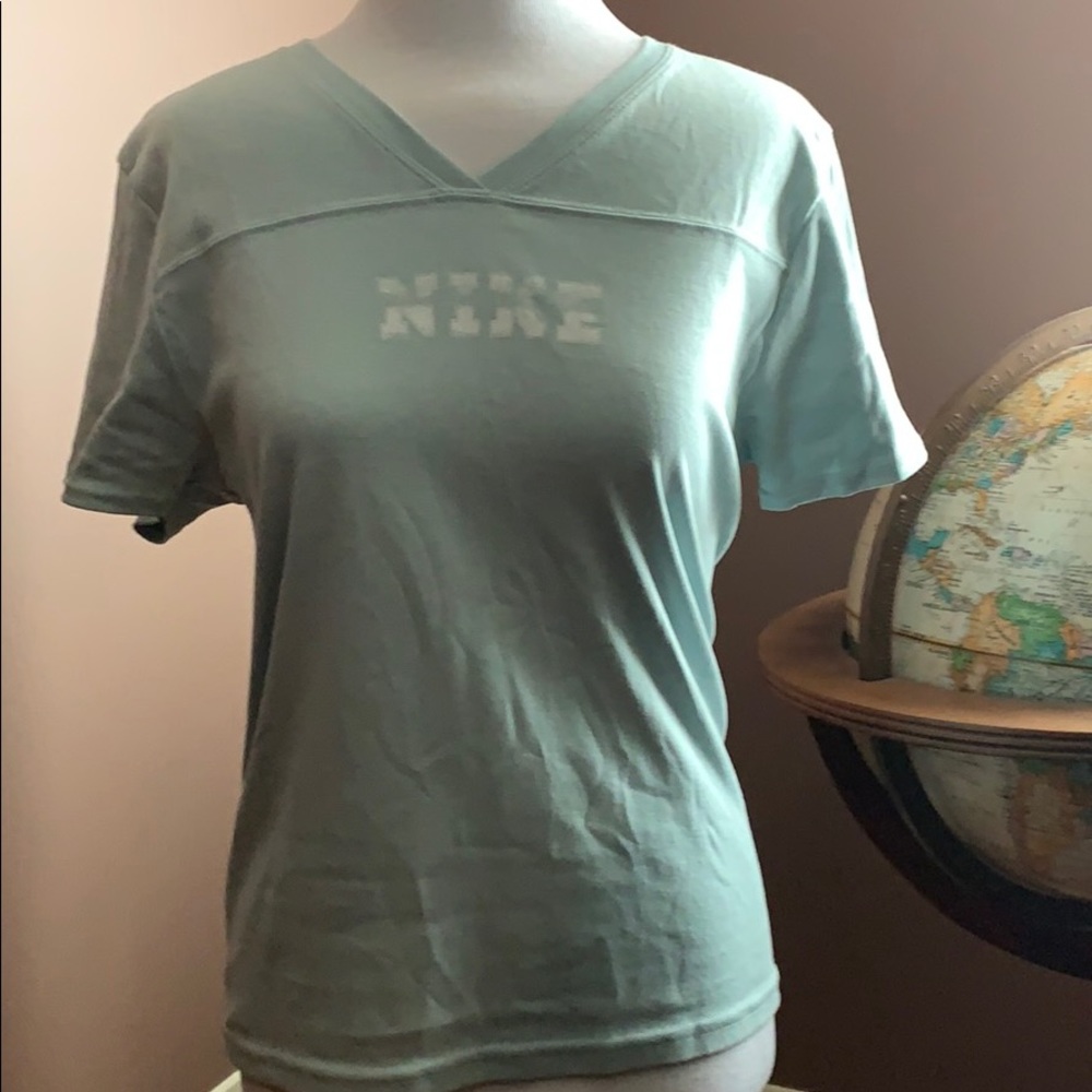 Nike T-shirt, NWT, ladies large